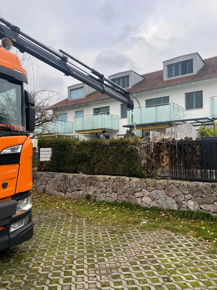 Terrassengeländer und Sitzplatzüberdachung aus Glas