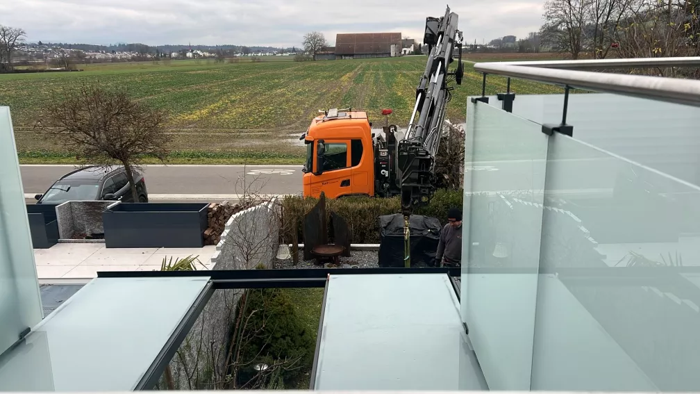 Terrassengeländer und Sitzplatzüberdachung aus Glas